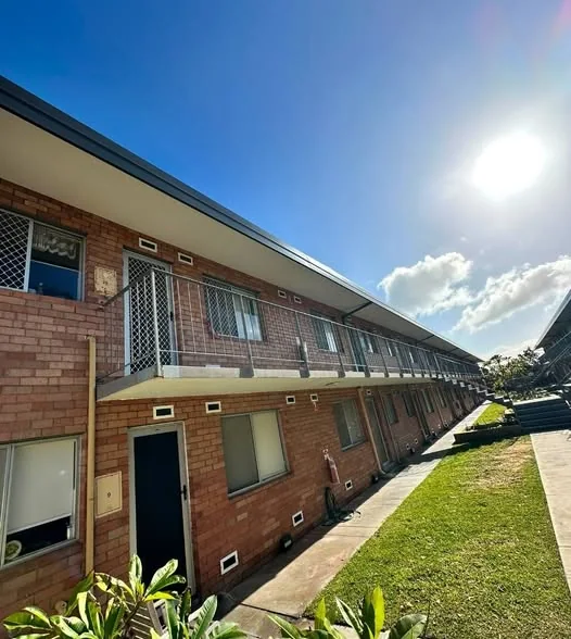 Unit block with new fascia, gutters and eaves