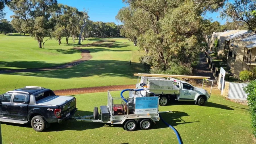 Gutter vacuum rig on site